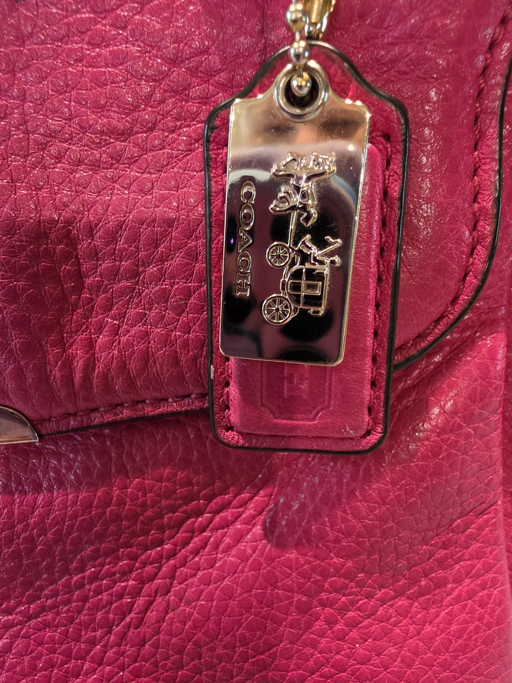 Coach Pebbled Leather Women's Shoulder Bag in Fuchsia